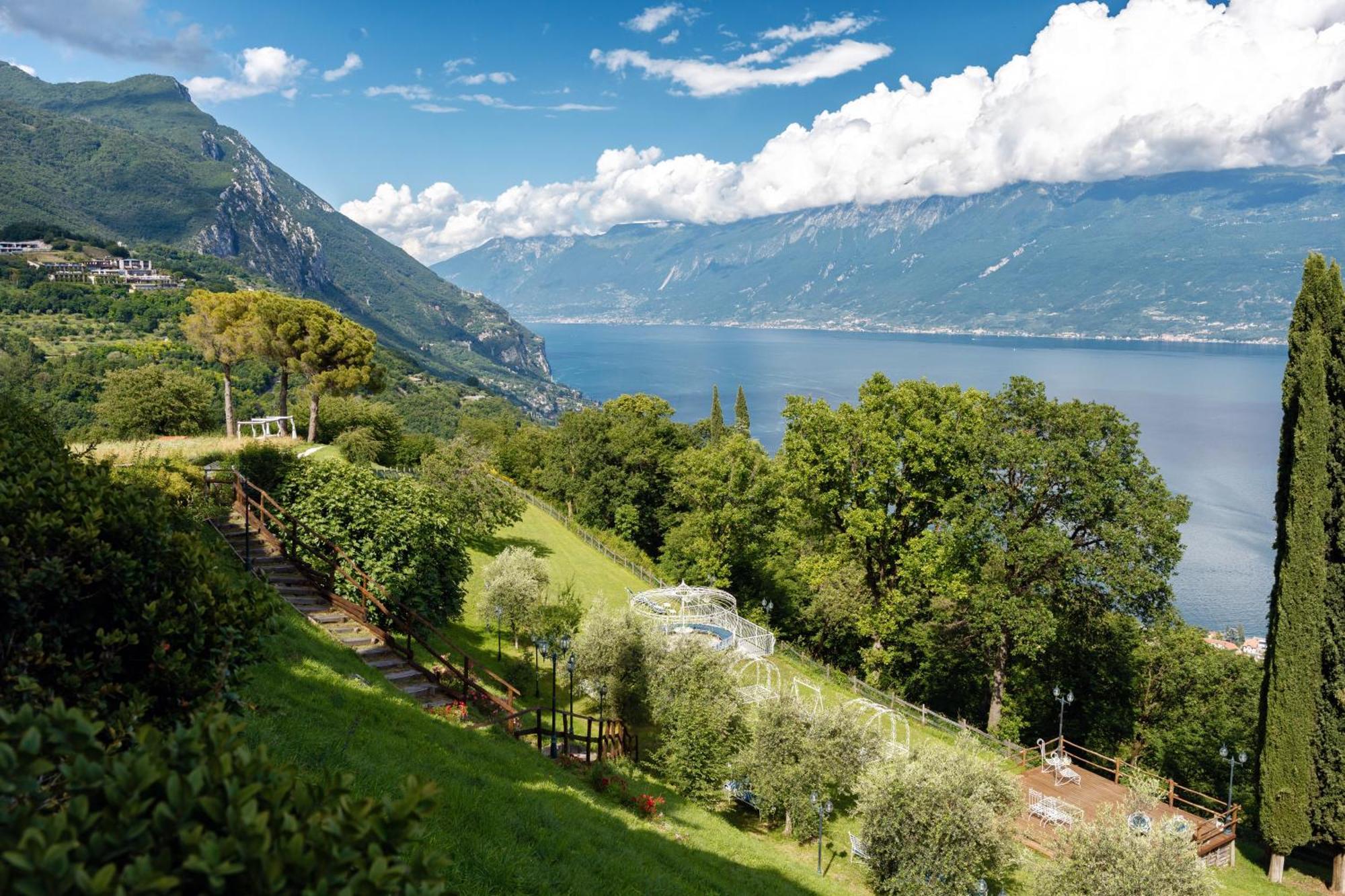 Boutique Hotel Villa Sostaga Gargnano Kültér fotó