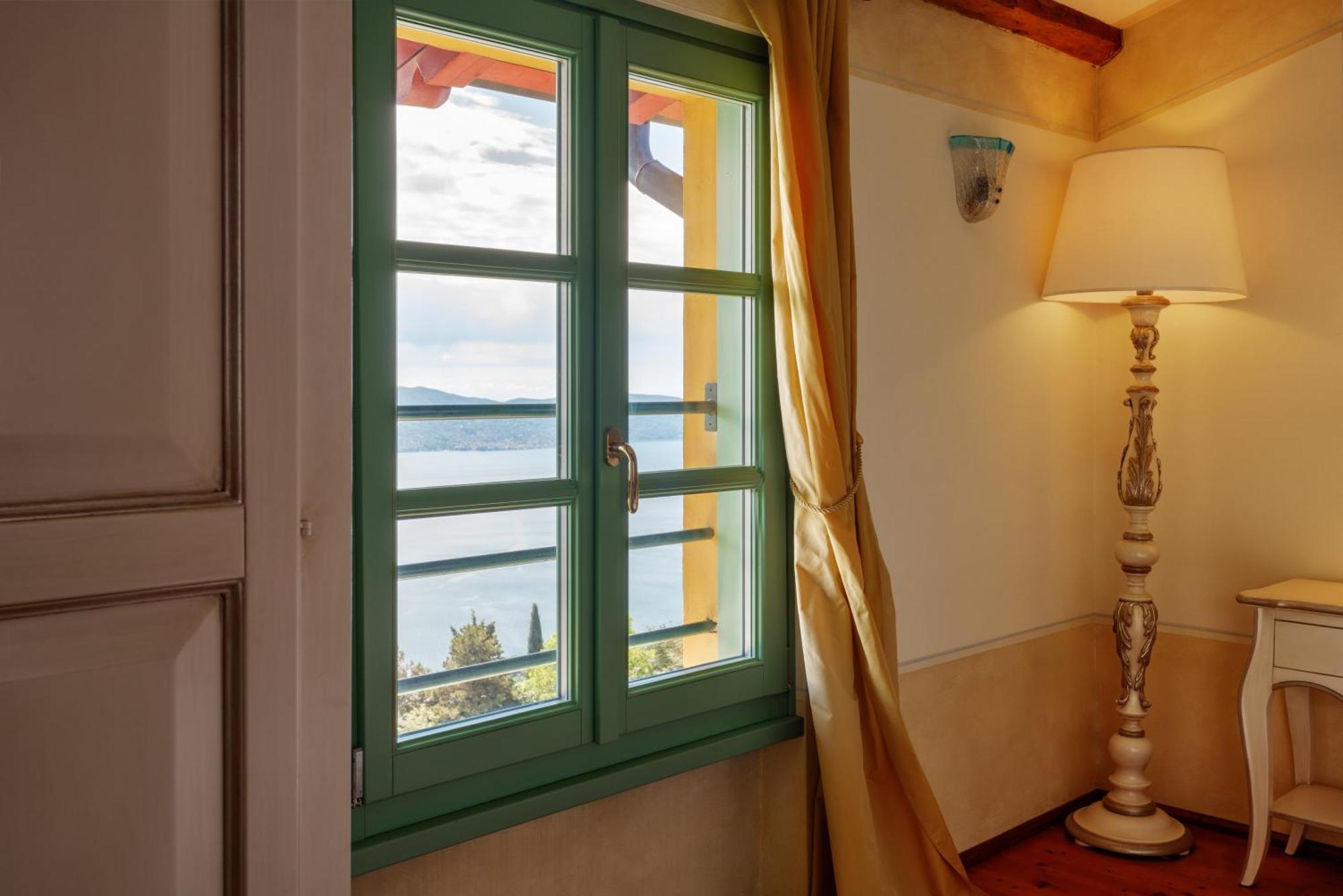 Boutique Hotel Villa Sostaga Gargnano Kültér fotó